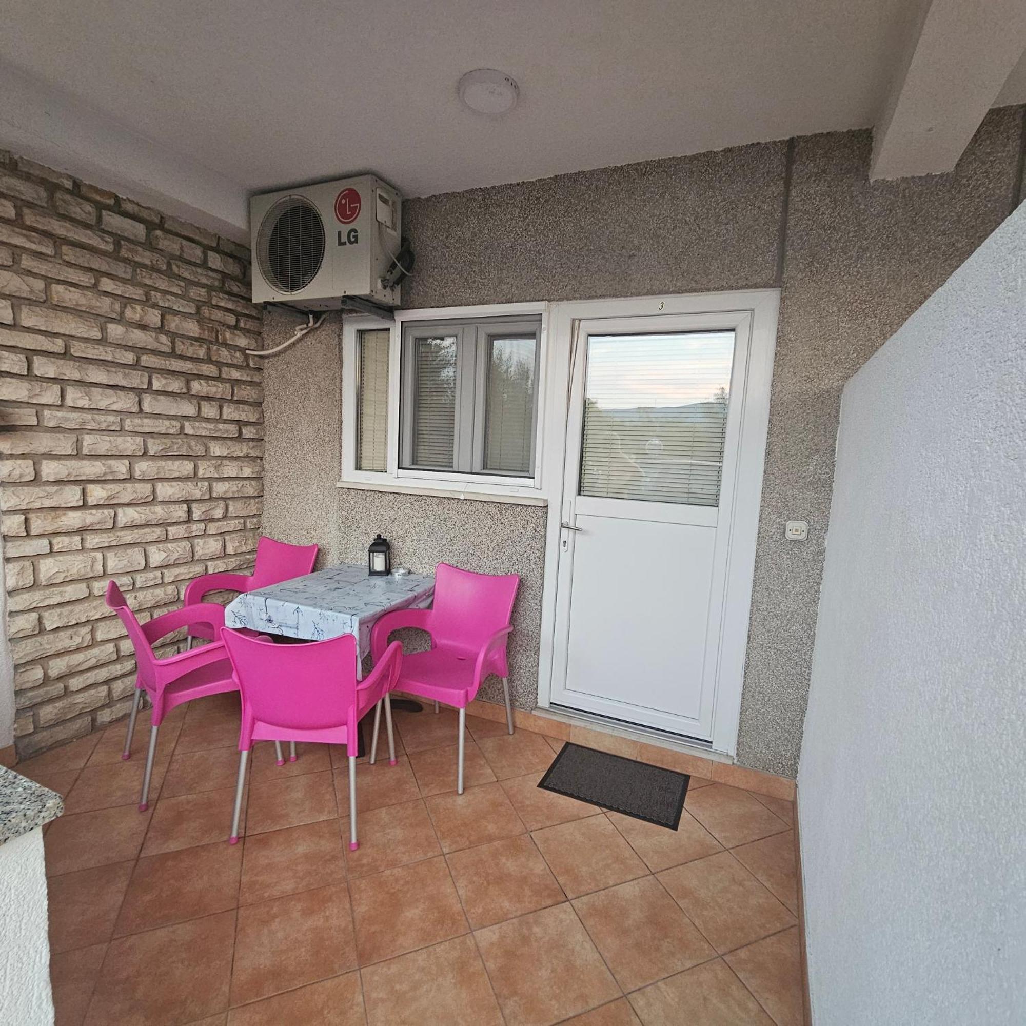 Apartment Nikica 트로기르 객실 사진